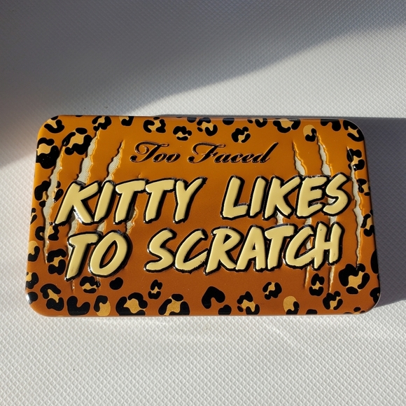 Too Faced Kitty Likes to Scratch Eyeshadow Palette - Picture 5 of 5